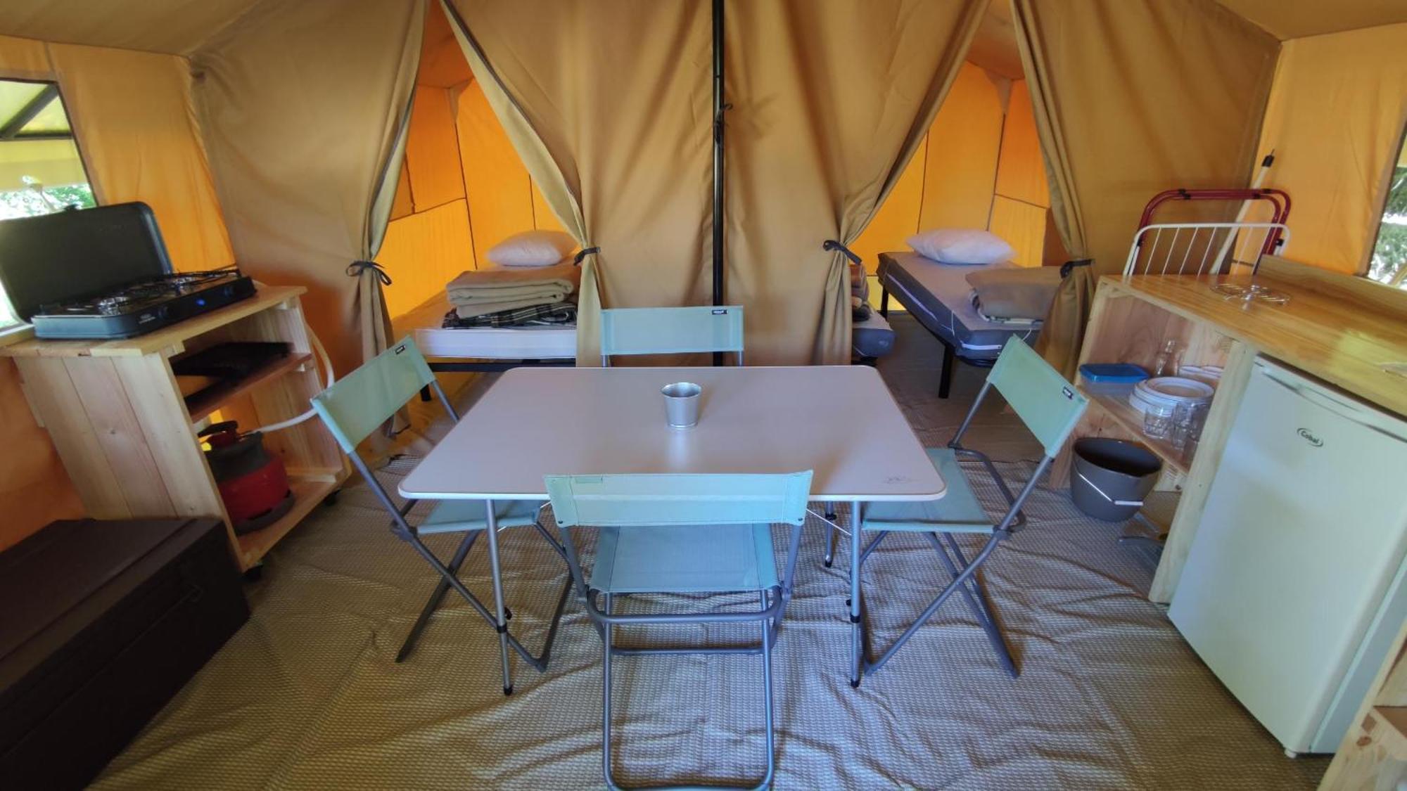 Camping Onlycamp Les Pins Nancay Экстерьер фото